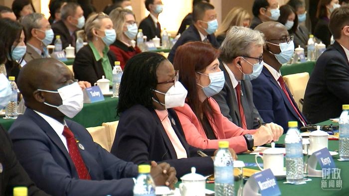 △紀(jì)念會議分會場的與會嘉賓。(總臺央視記者楊立峰拍攝)