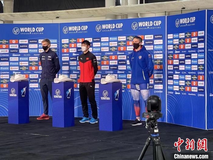 我國(guó)速滑在國(guó)際大賽上取得的第一個(gè)男子1000米金牌?！『邶埥◇w育局提供