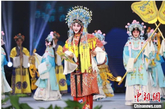 圖為，漢劇《貴妃醉酒》演出現(xiàn)場 武漢文旅局供圖