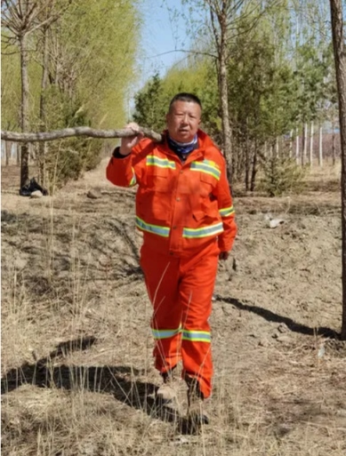 世界地球日，不忘治沙人3389.png
