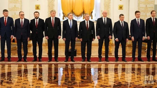  △參加歡迎儀式的俄方代表。（總臺國廣記者李晉拍攝）