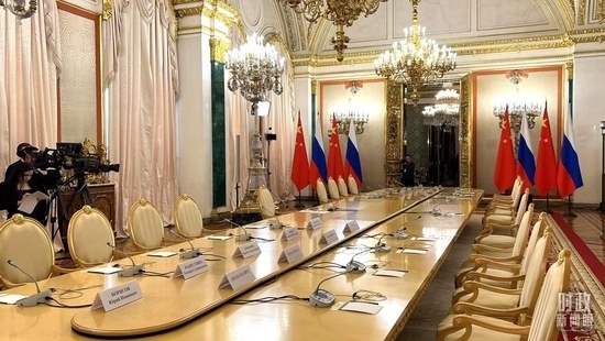 △習主席和普京總統(tǒng)舉行小范圍會談的會場。（總臺央視記者程鋮拍攝）