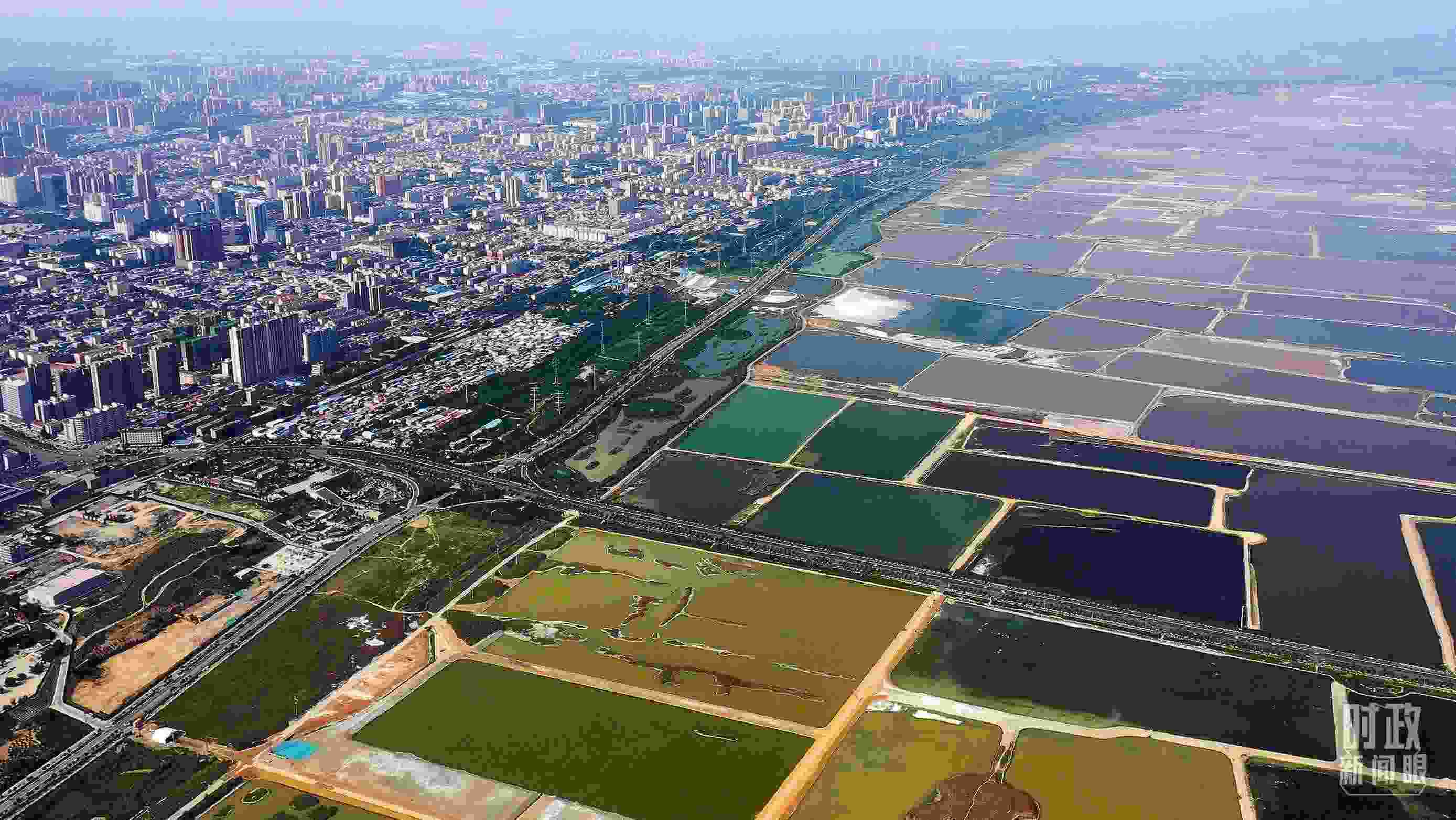 △俯瞰山西運(yùn)城。（總臺(tái)記者裴大偉、康曉宇拍攝）