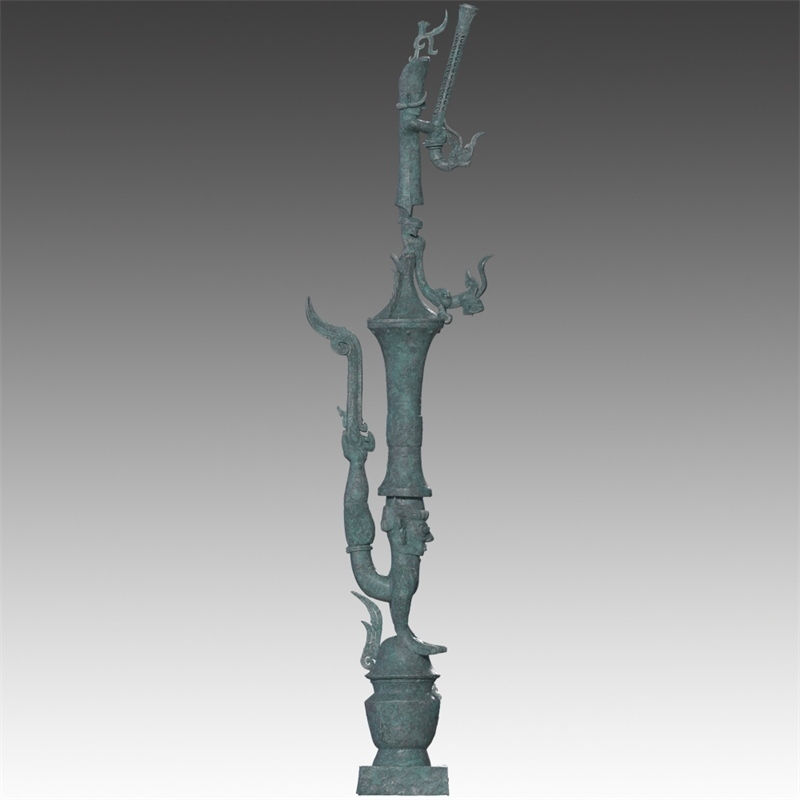 銅罍座倒立鳥足頂尊神像。四川省文物考古研究院供圖