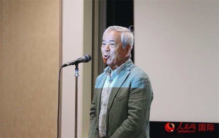 展覽名譽(yù)顧問(wèn)、日本前文化廳長(zhǎng)官青柳正規(guī)致辭。（人民網(wǎng) 許可攝）