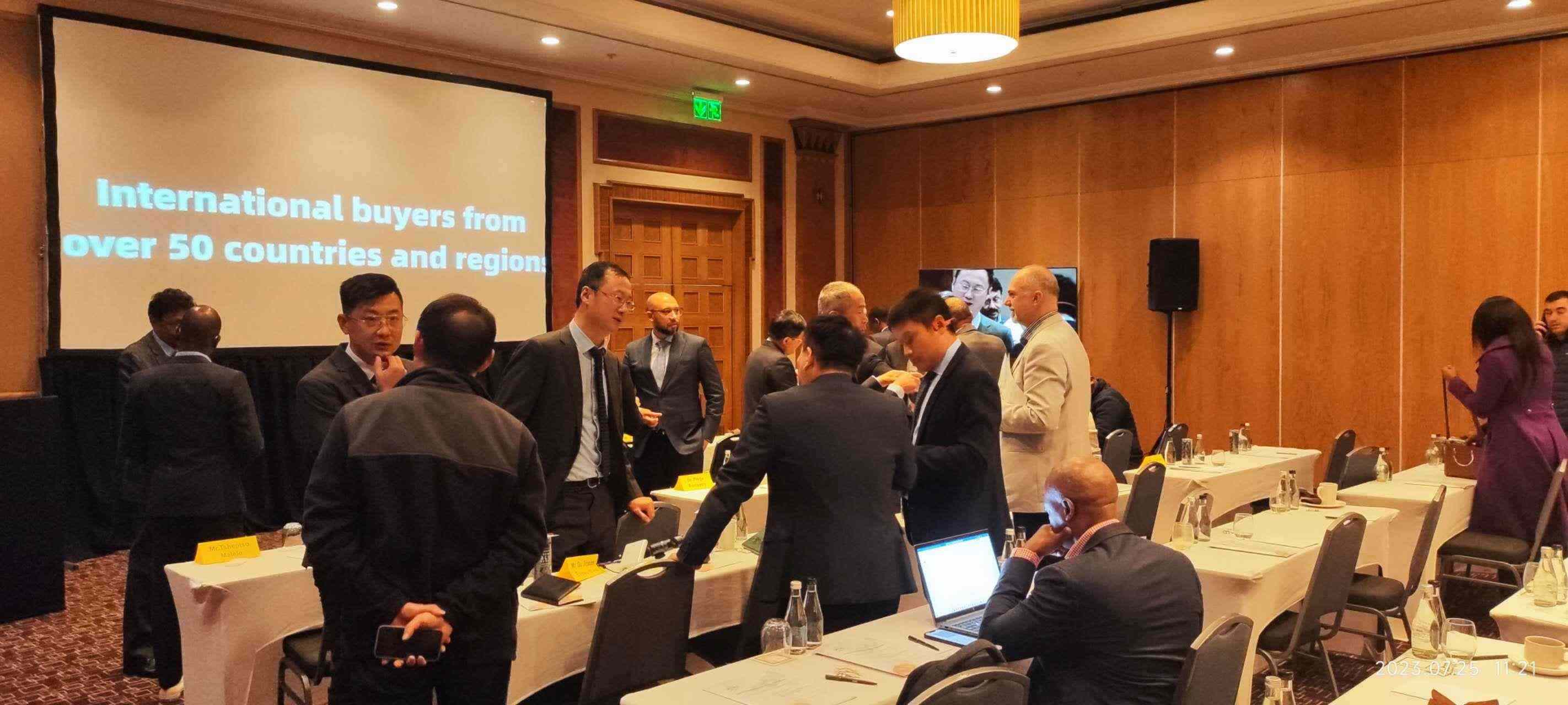 中南企業(yè)現(xiàn)場交流。圖片來源：貿(mào)促會