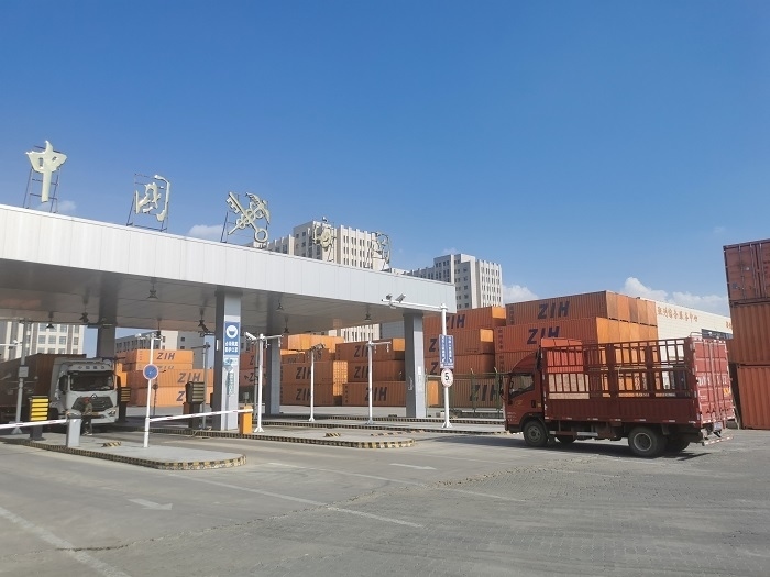 鄭州國際陸港海關(guān)監(jiān)管場所。鄭州車站海關(guān)供圖