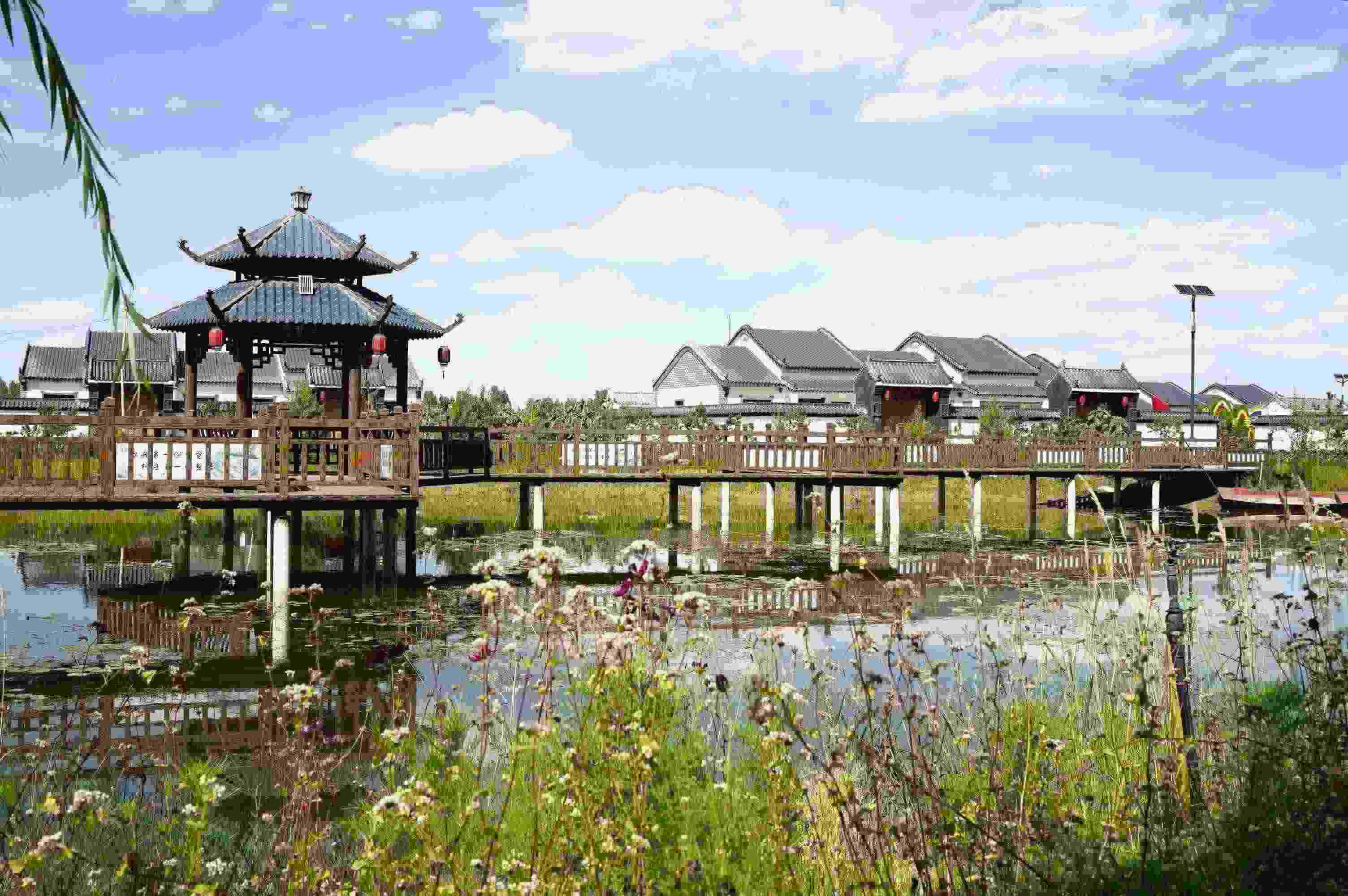 黃家堡村，筑夢新居。張文博攝