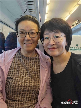 （呼群、寶力母女 受訪者供圖）