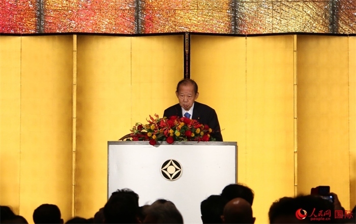 日中友好議員聯(lián)盟會(huì)長(zhǎng)二階俊博發(fā)表致辭。人民網(wǎng) 許可攝