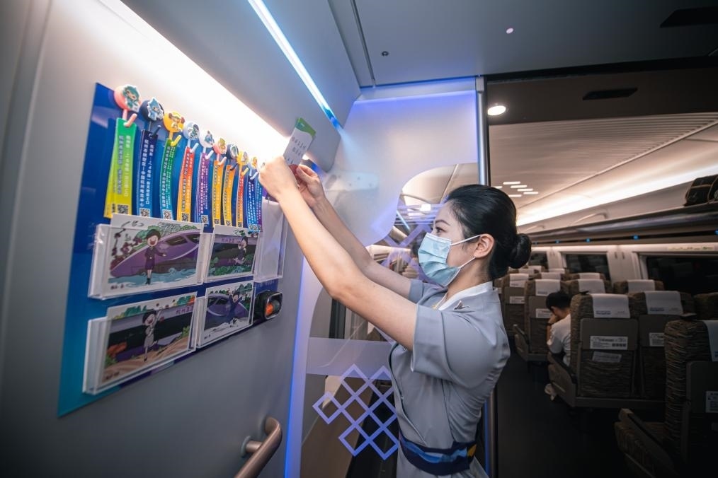 2023年9月16日，復興號亞運智能動車組列車正式載客運營。新華社記者 江漢 攝