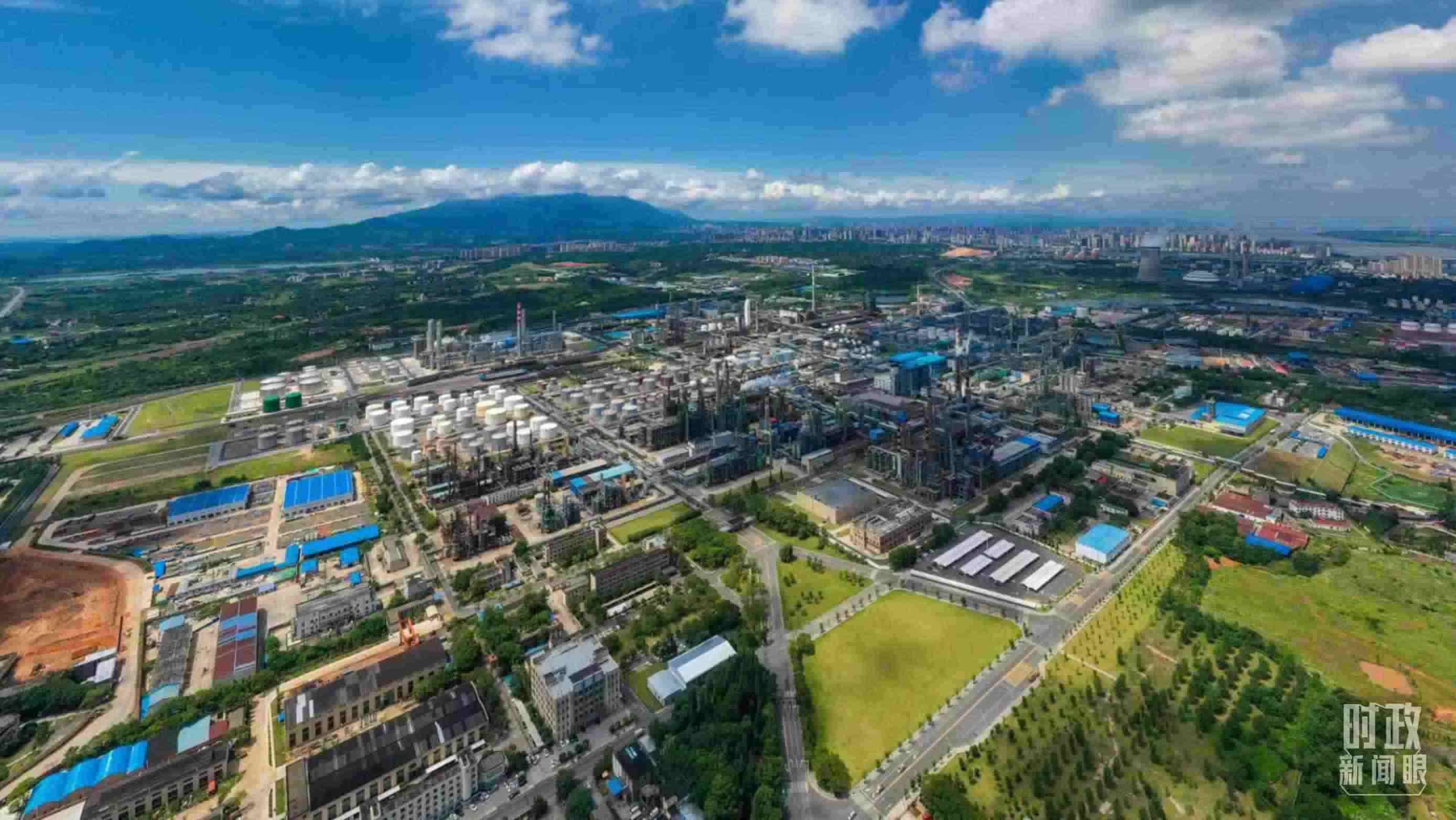 △中國石化九江分公司。（總臺記者劉陽拍攝）