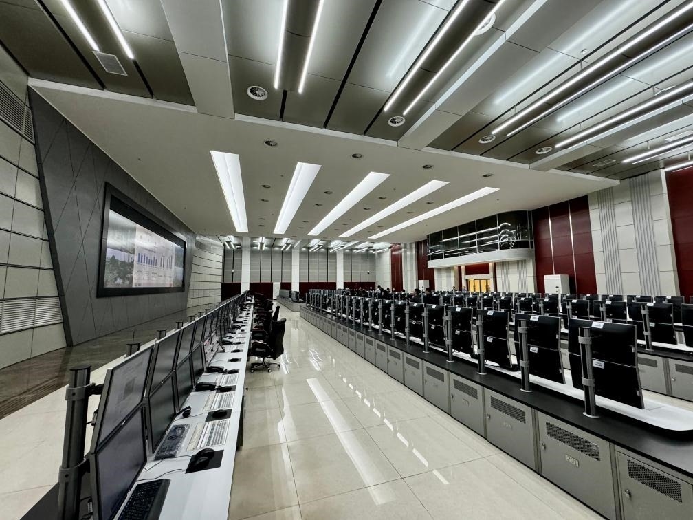 近日拍攝的公司管控中心。新華社記者 胡晨歡 攝