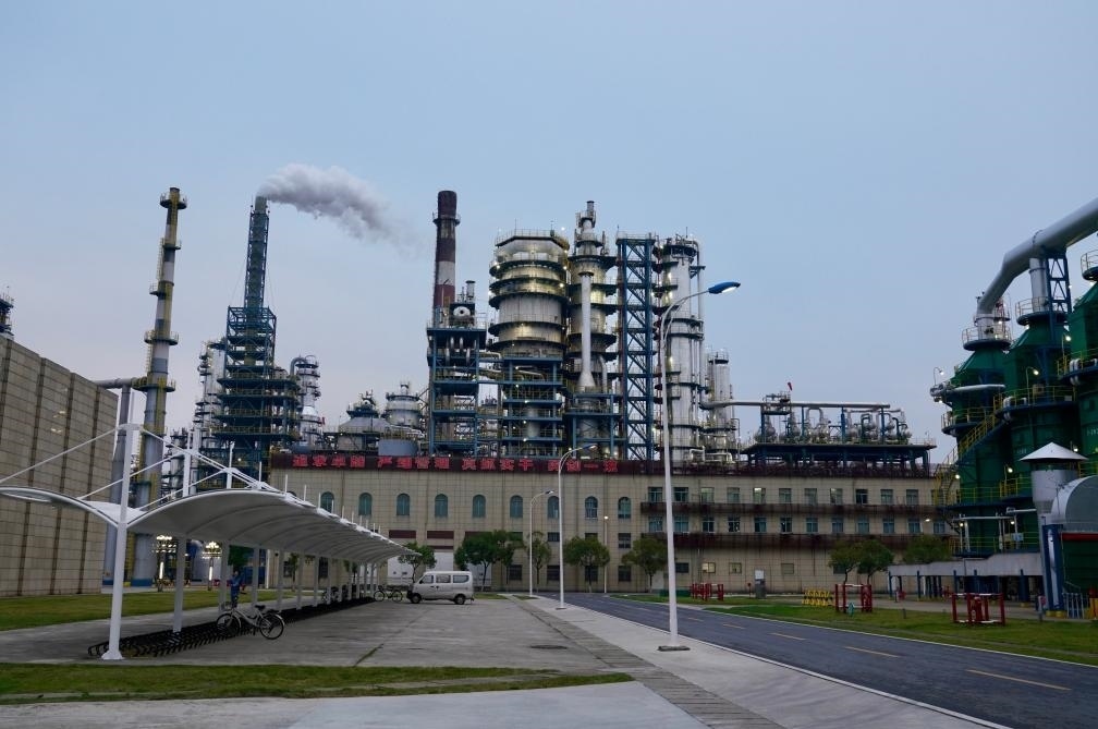 近日拍攝的公司煉油廠。新華社記者 胡晨歡 攝