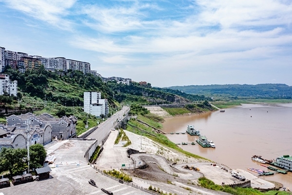 建成后的西沱鎮(zhèn)岸線環(huán)境綜合整治工程局部。受訪者供圖