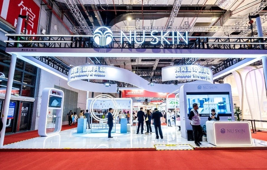 如新展臺(tái)。人民網(wǎng)記者 許維娜攝