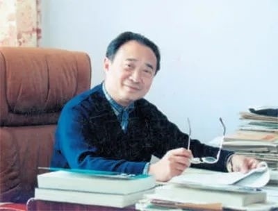 中年時的鐘萬勰。大連理工大學供圖