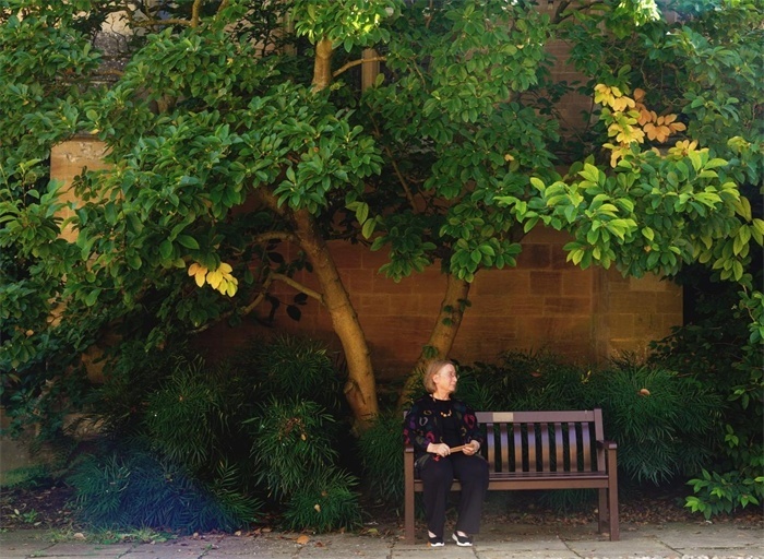 羅森在牛津大學墨頓學院。葛大龍攝