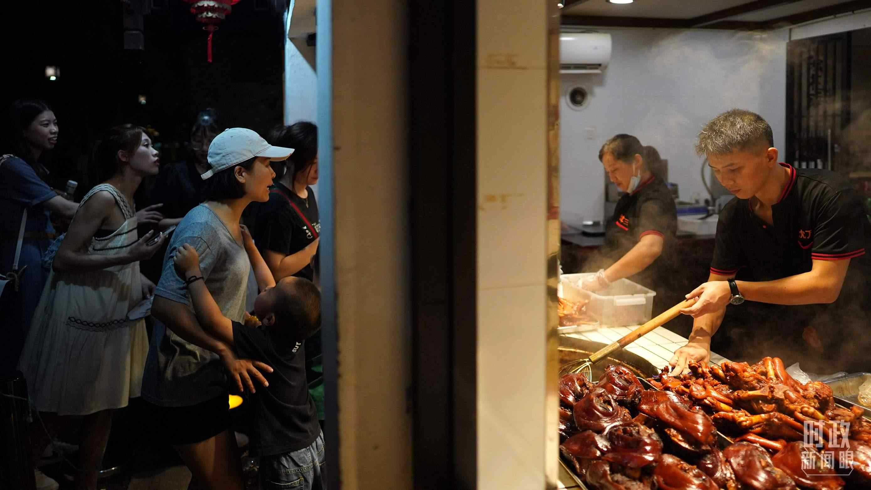 △江蘇省蘇州市平江路。（總臺(tái)國(guó)廣記者李晉拍攝）