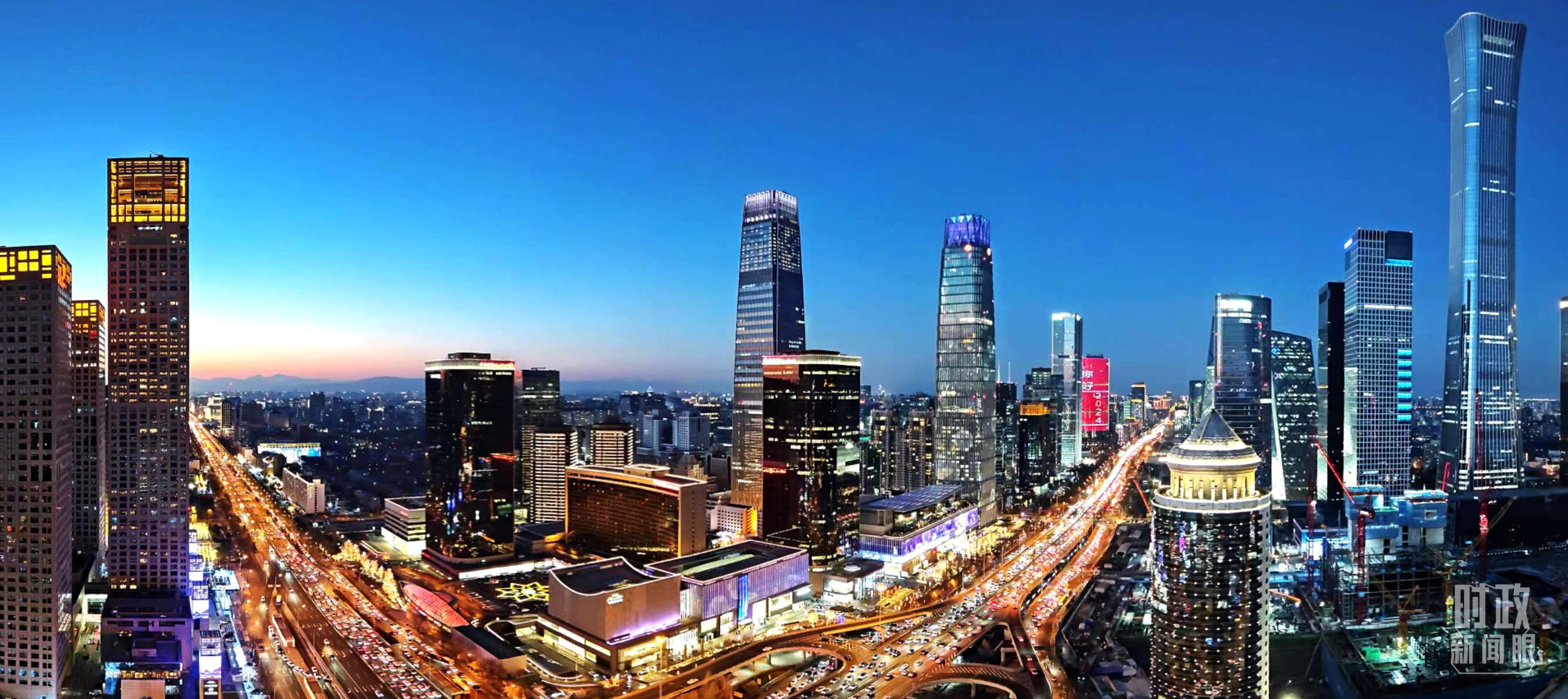 △2023年12月31日，北京CBD商圈。（總臺央視記者鐘信偉拍攝）