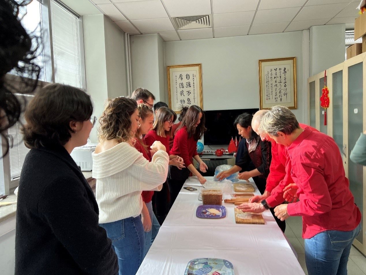 餃子工作坊現(xiàn)場(chǎng)。中東技術(shù)大學(xué)孔院供圖