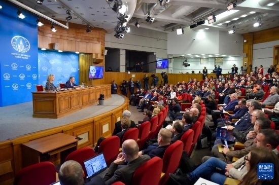 1月18日，在俄羅斯首都莫斯科，俄羅斯外長拉夫羅夫回答記者提問。新華社發(fā)（亞歷山大攝）