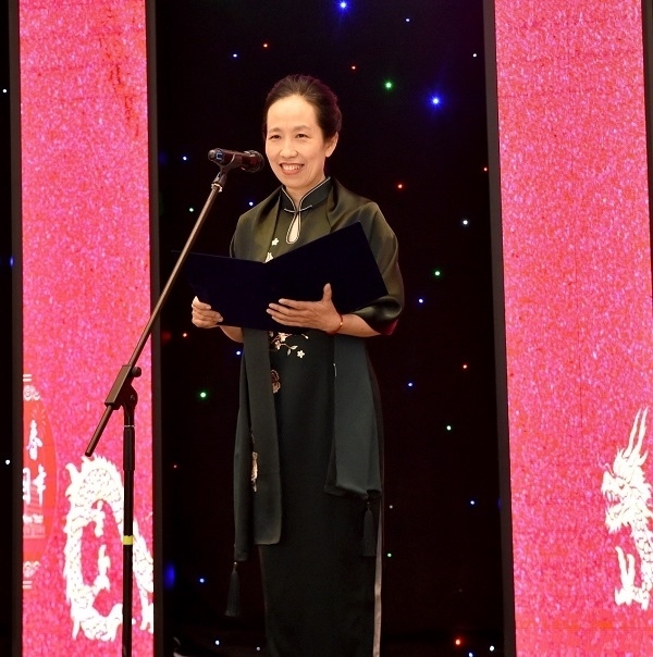 中國駐阿拉木圖總領(lǐng)事蔣薇致辭。中國駐阿拉木圖總領(lǐng)館供圖