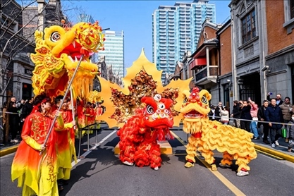 2024年2月10日，上海張園舉辦舞龍舞獅活動，為市民和游客獻(xiàn)上一場視覺盛宴。