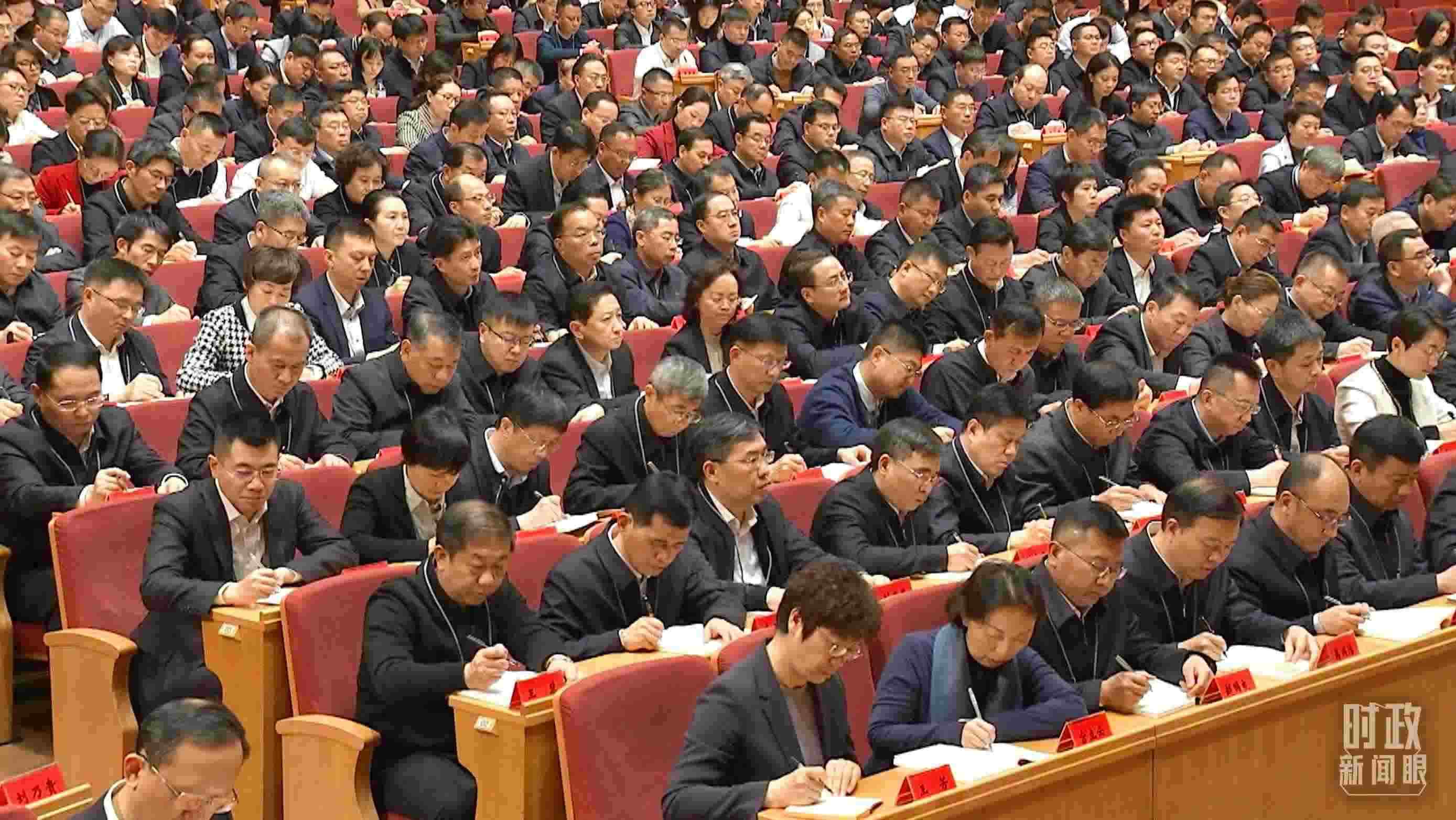 △中青年干部培訓(xùn)班開(kāi)班式現(xiàn)場(chǎng)。