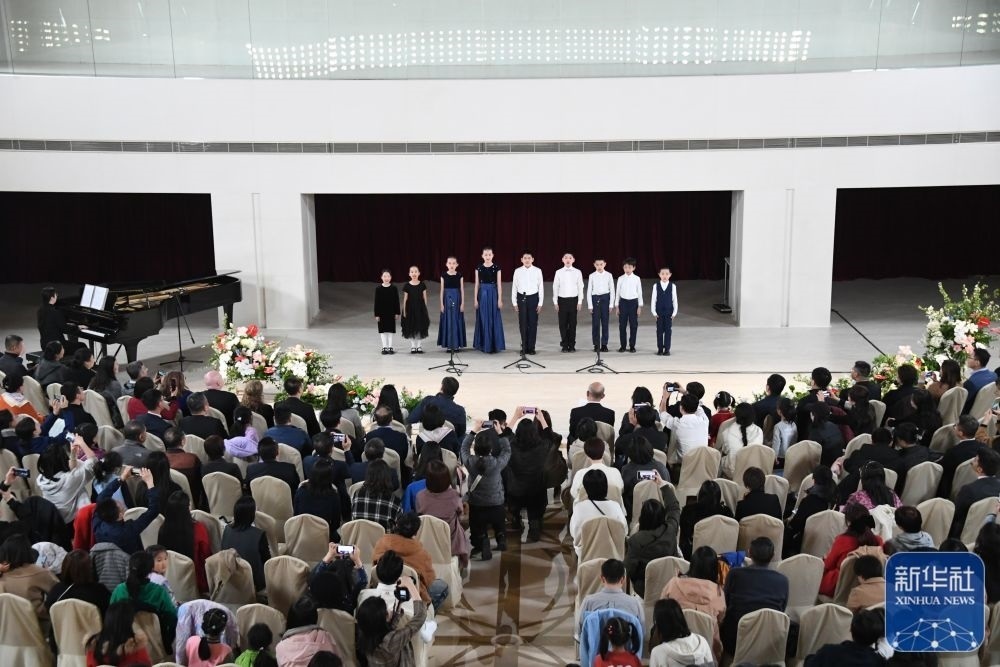 3月21日，金融街童聲合唱團(tuán)在音樂(lè)會(huì)上演出。新華社記者 任超 攝