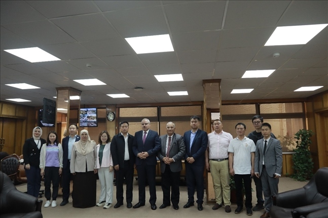 活動現(xiàn)場合影。蘇伊士運河大學孔子學院供圖