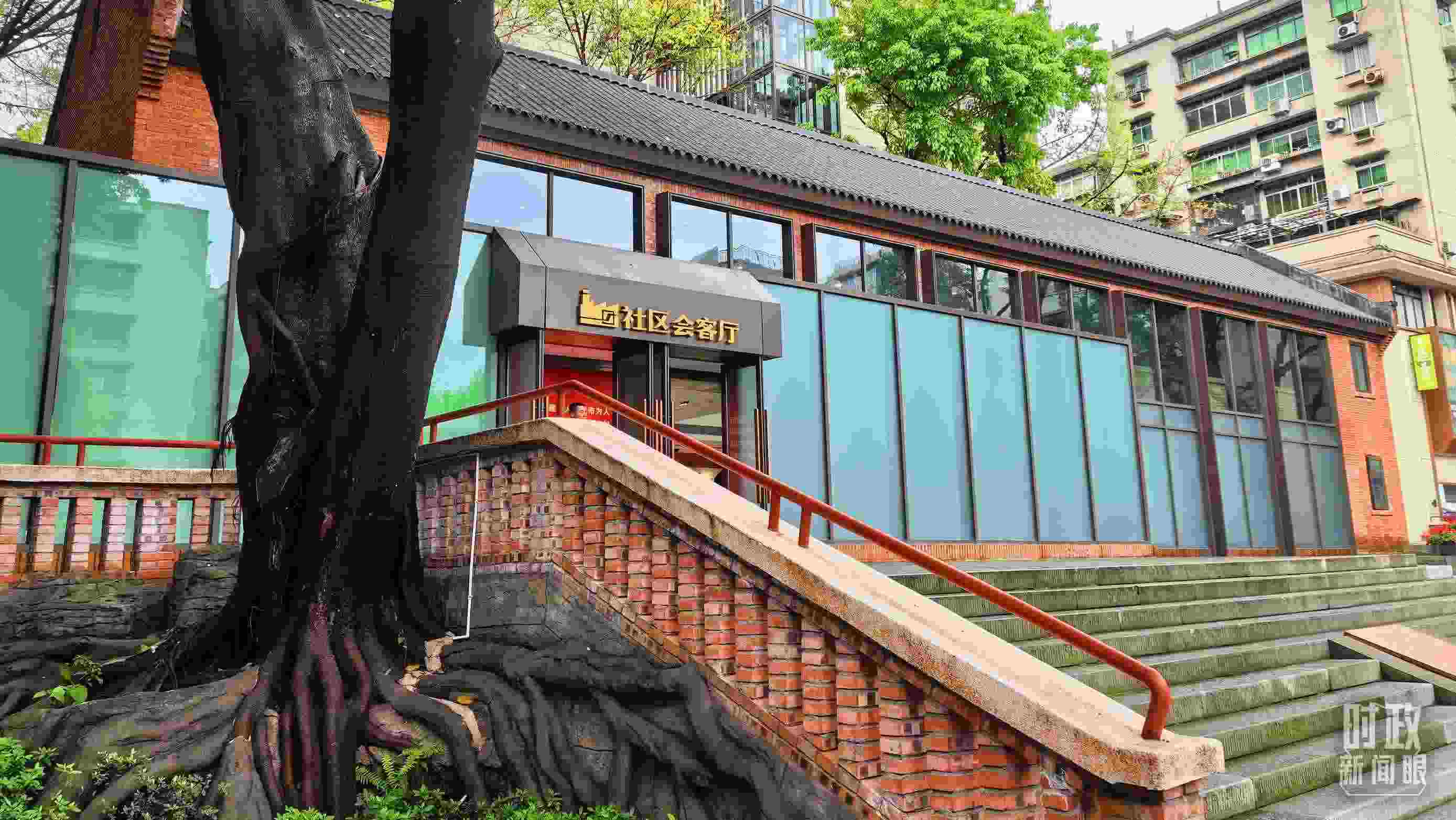 △民主村社區(qū)會客廳。（總臺央視記者程鋮拍攝）