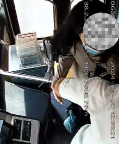 公交車上他一聲大吼！魏杰，好樣的！