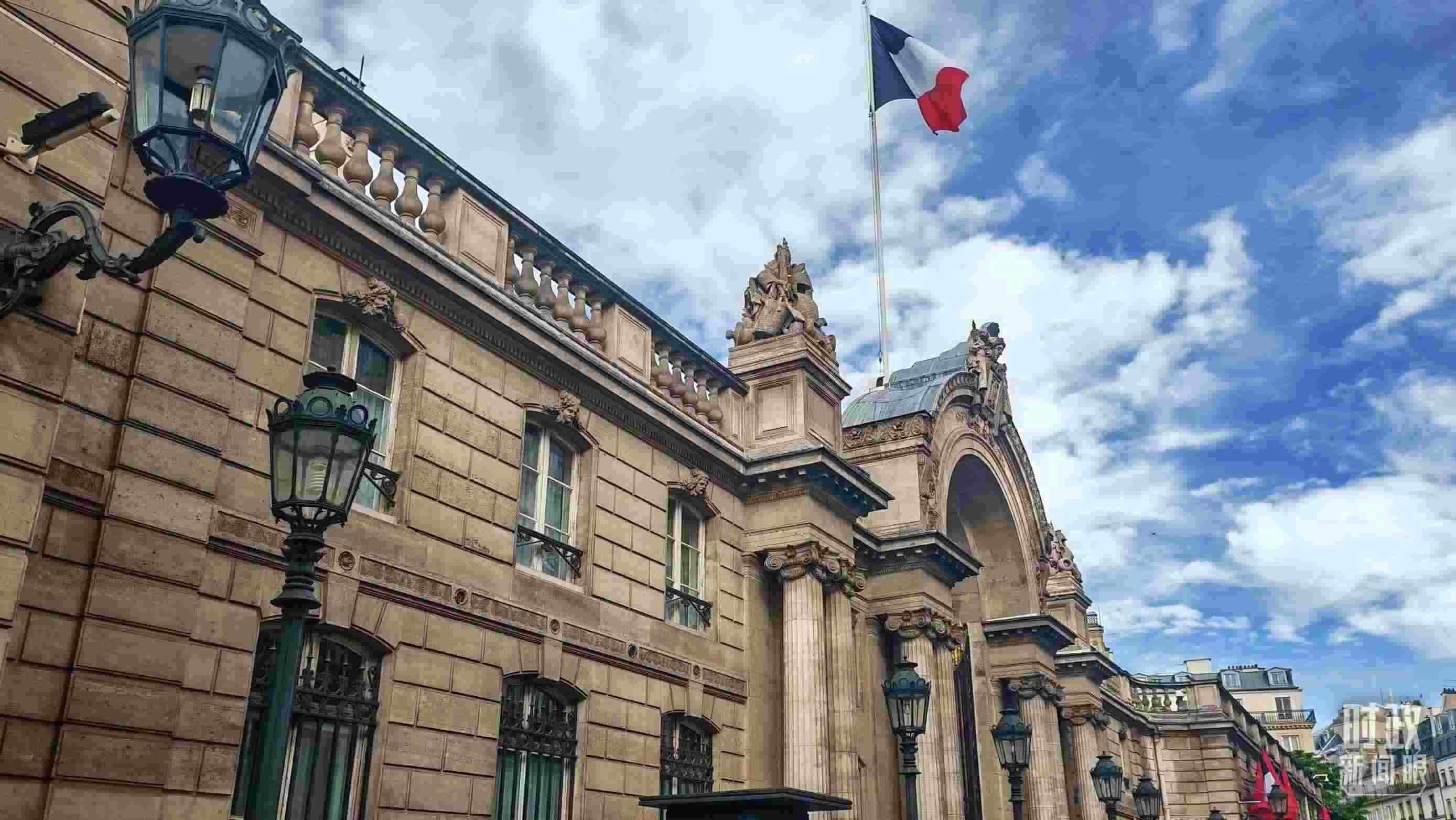 △愛(ài)麗舍宮。（總臺(tái)央視記者劉琦拍攝）