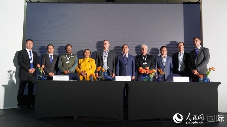 嘉賓合影。人民網(wǎng) 張茜攝