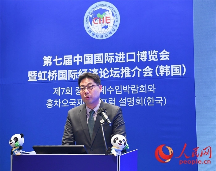 三養(yǎng)方圓集團(tuán)副社長(zhǎng)韓世爀發(fā)言。 人民網(wǎng) 程安康攝