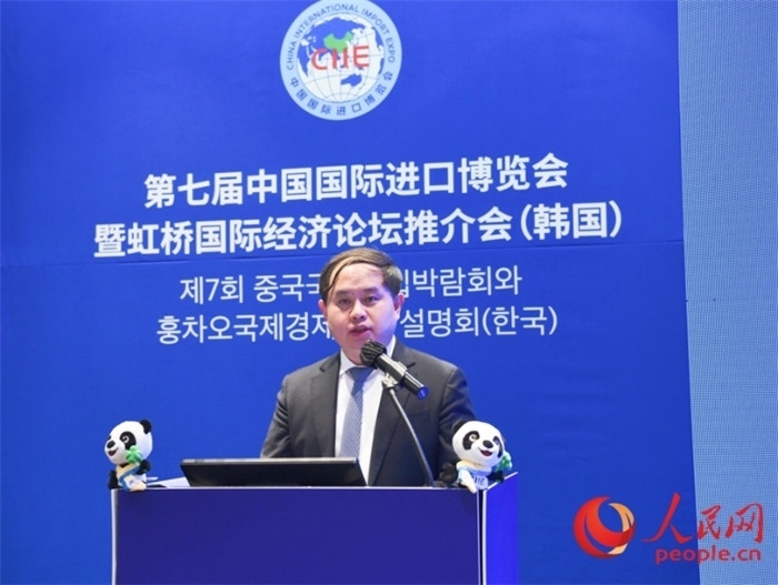 中國銀行首爾分行副行長(zhǎng)褚?guī)h發(fā)言。人民網(wǎng) 程安康攝