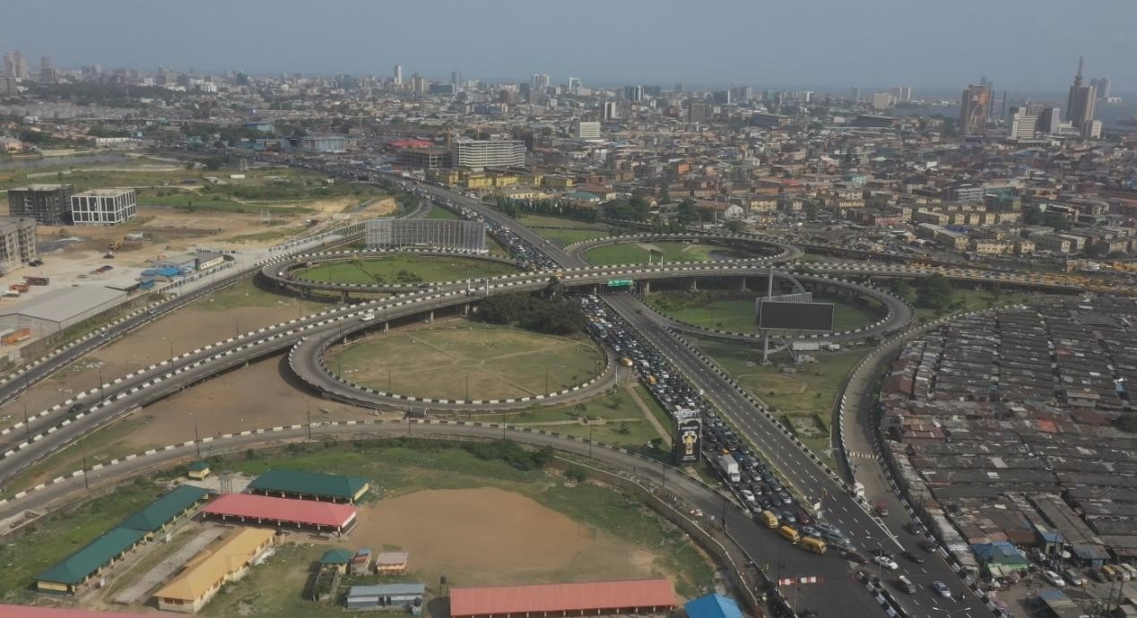 新修復的尼日利亞拉各斯三號橋鳥瞰圖。中國土木尼日利亞有限公司供圖