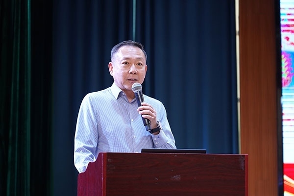 北京大鸞翔宇慈善基金會理事長、周恩來侄外孫沈清講述周恩來的讀書故事。