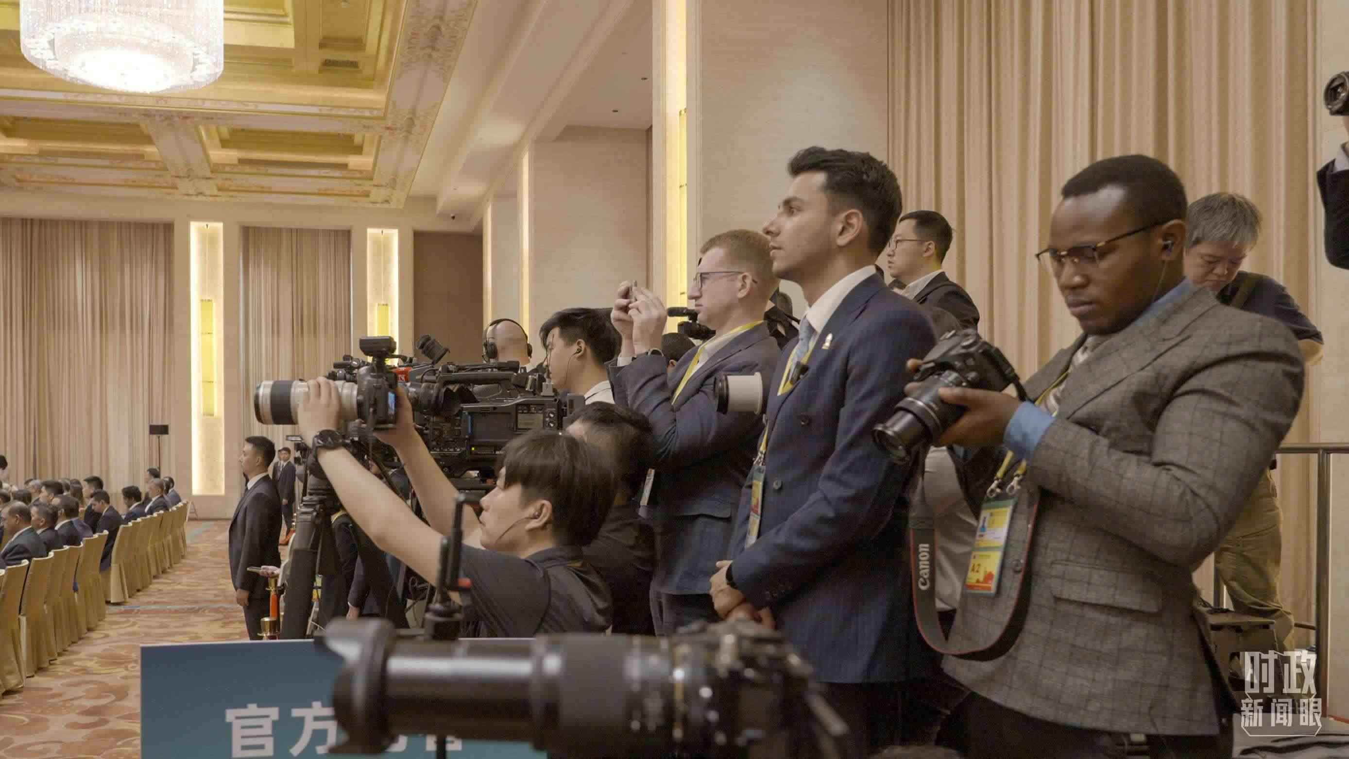△現(xiàn)場(chǎng)媒體區(qū)。（總臺(tái)央視記者彭漢明拍攝）