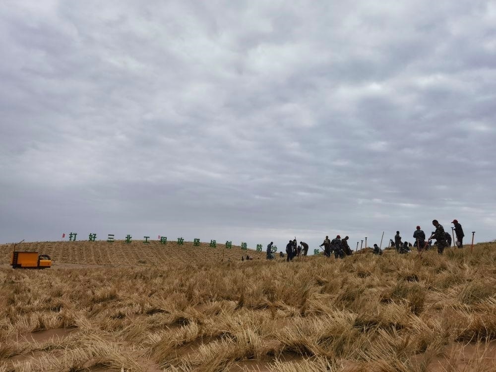 △2023年9月23日，河西走廊—塔克拉瑪干沙漠邊緣阻擊戰(zhàn)在甘肅武威市民勤縣正式啟動。