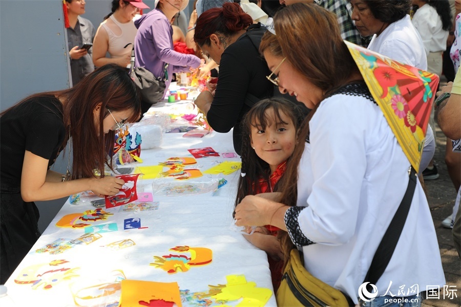 活動現(xiàn)場。人民網(wǎng) 埃內(nèi)斯托·多明戈斯攝