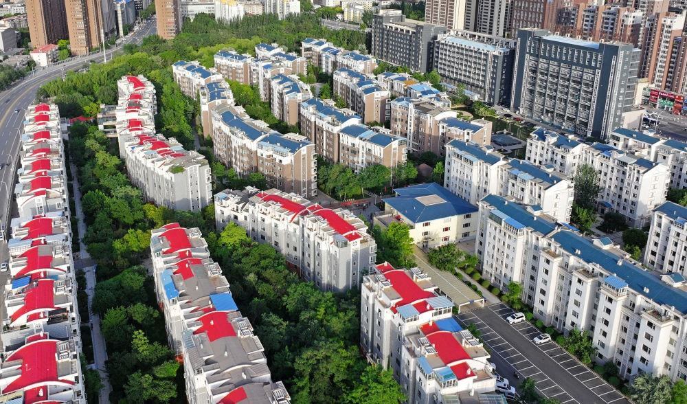 6月19日拍攝的長城花園社區(qū)（無人機照片）。