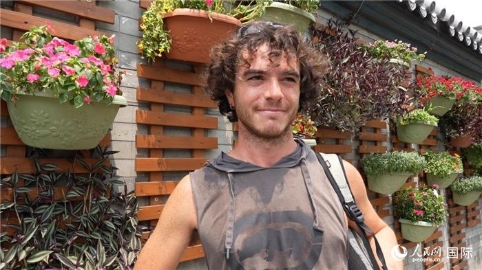圖為意大利籍游客盧卡·拉·萬科（Luca La Vanco）。人民網(wǎng)記者 吳超嵐攝