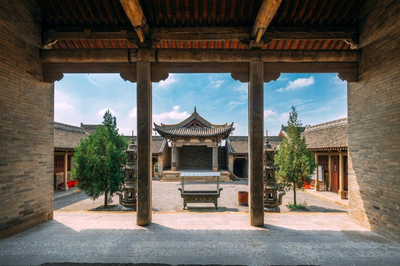 高平市王報(bào)村二郎廟金代戲臺。蘇唐詩攝