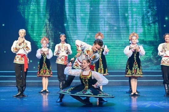 第十屆“歡動(dòng)北京”開(kāi)幕，12國(guó)青少年向未來(lái)問(wèn)好