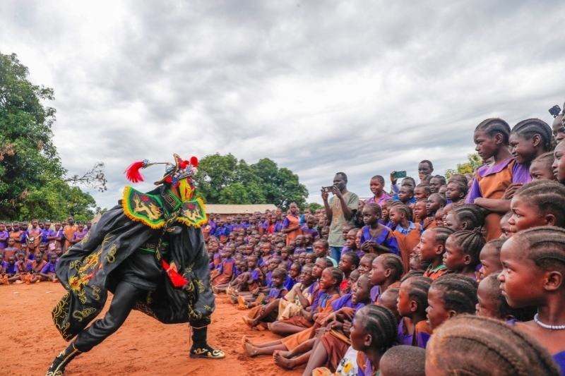 傳統(tǒng)川劇變臉表演。王軍杰攝