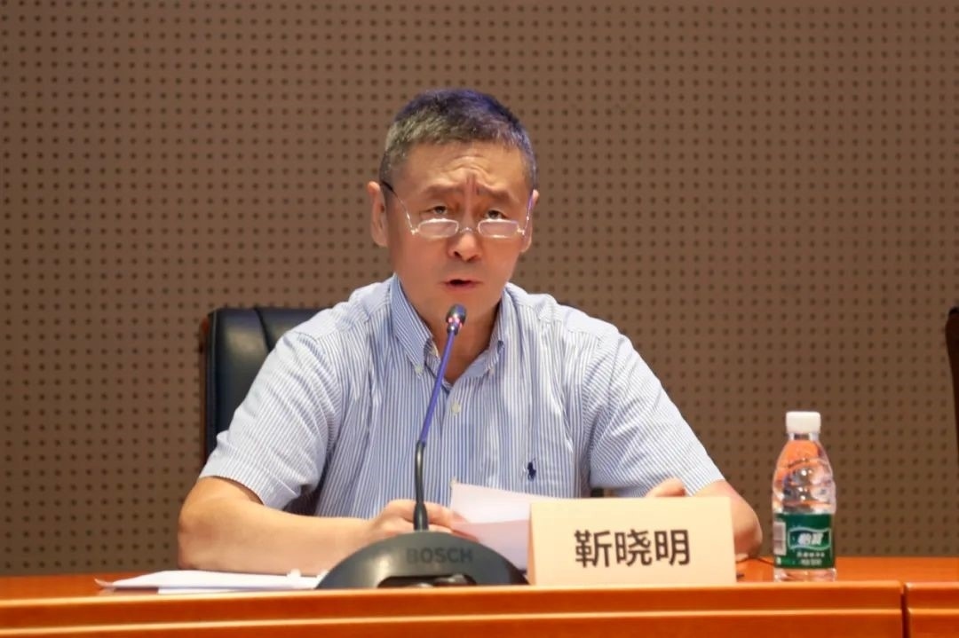 科技外交專家委員會主任委員、科技部國際合作司原司長靳曉明致辭。主辦方供圖