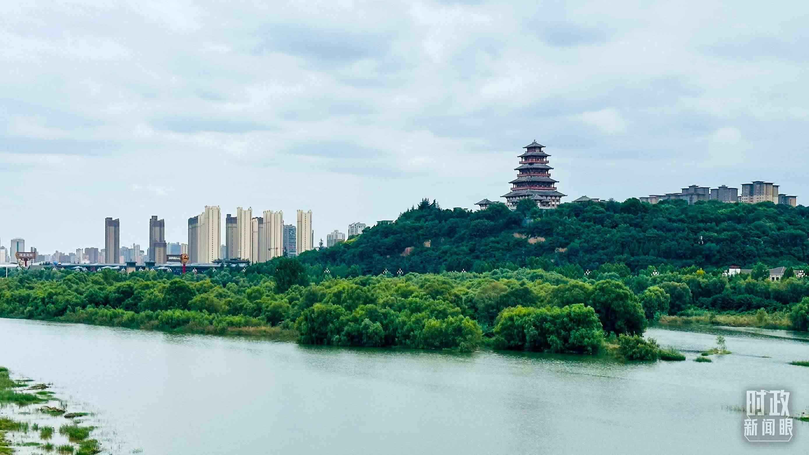 △黃河的第一大支流——渭河。（總臺(tái)央視記者范一鳴拍攝）