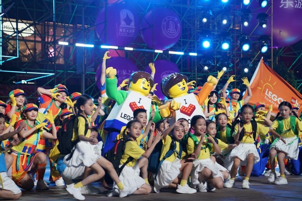 9月14日晚，演員在上海旅游節(jié)開(kāi)幕式上表演。新華社發(fā)（陳浩明 攝）